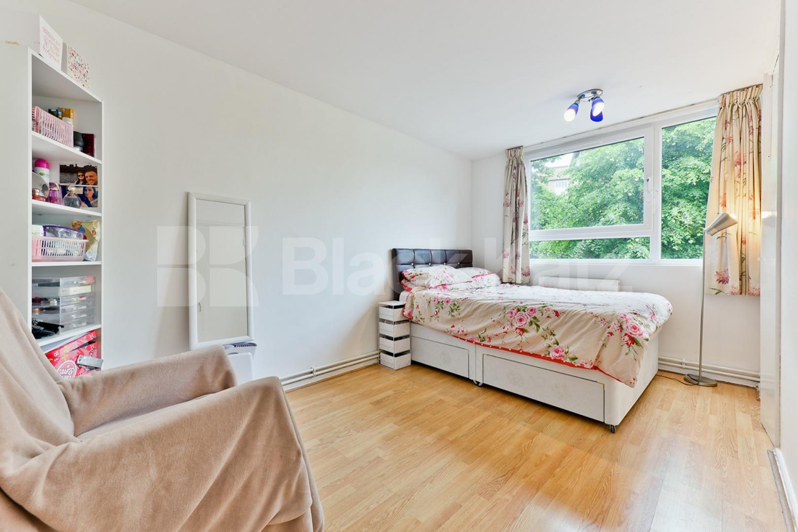 Arranged Over Two Floors With Private Garden  Rutley Close , Kennington 